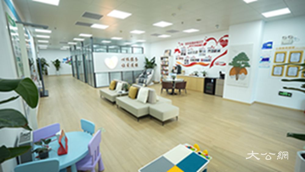 有呼必应 移路随行 | 服务真“中”！打卡河南首家中国移动心级服务之家