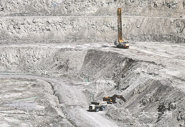 伊春鹿鸣矿业 钼矿深处的“绿”“智”交响