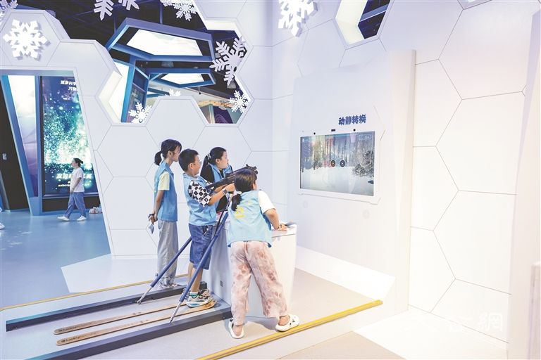 黑龙江省科技馆 “冻”感科普活动酷爽开启