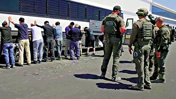 美国拘300韩国工人 韩拟派包机接回