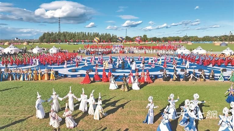 杜尔伯特举办第二十九届那达慕大会