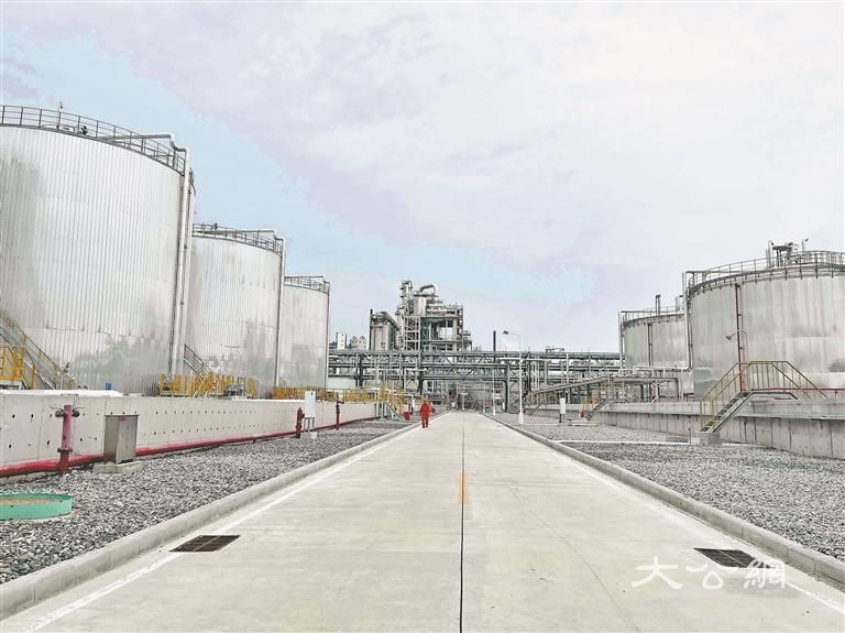 龙江化工 “稳”字当头 引领新材料产业升级