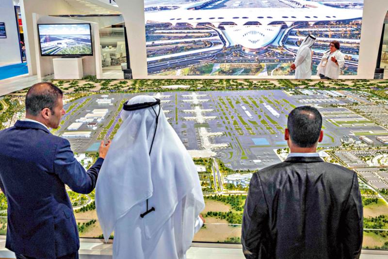 ﻿前车之鉴/汲取债务危机教训 迪拜拓多元产业