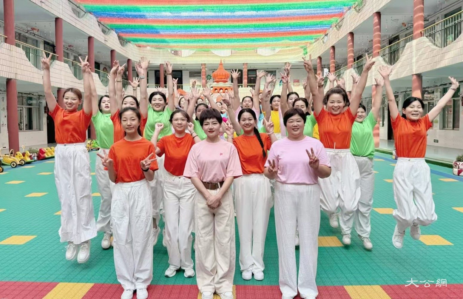 【教师节专访】河南名师孟华：25载耕耘教育路 倾爱心浇灌希望花