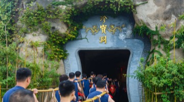 7万口窖池同步开窖！洋河·双沟开窖节邀“苏轼”共品头排佳酿