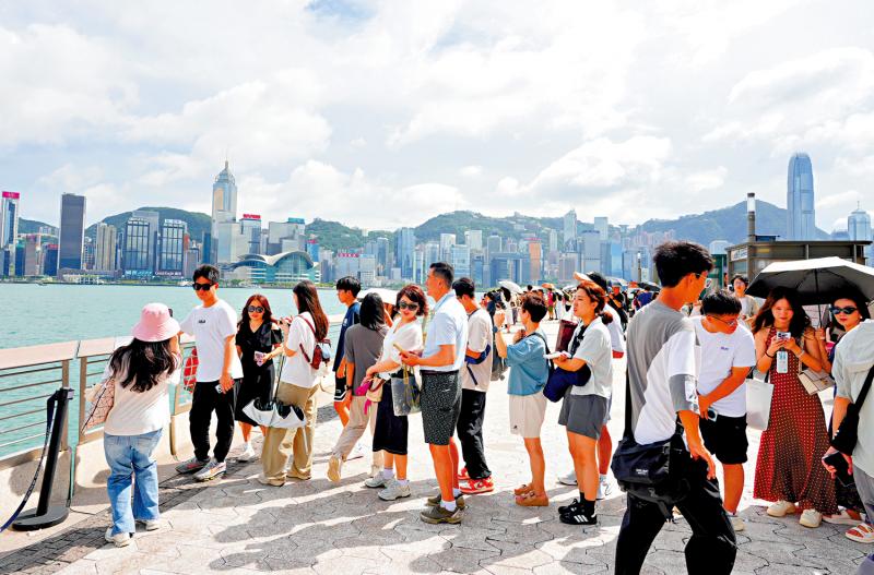 國慶黃金周將至 料154萬內地旅客訪港