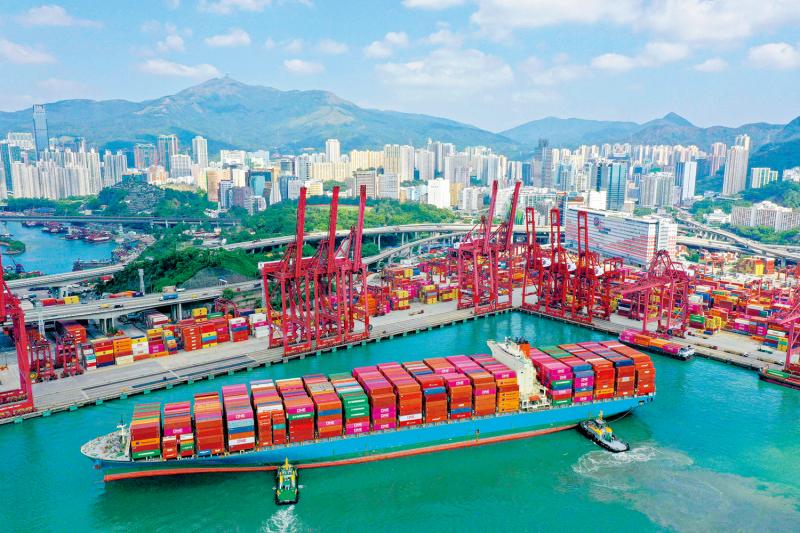 ﻿航运前瞻/施政报告促进航运物流新飞跃\钟鸿兴