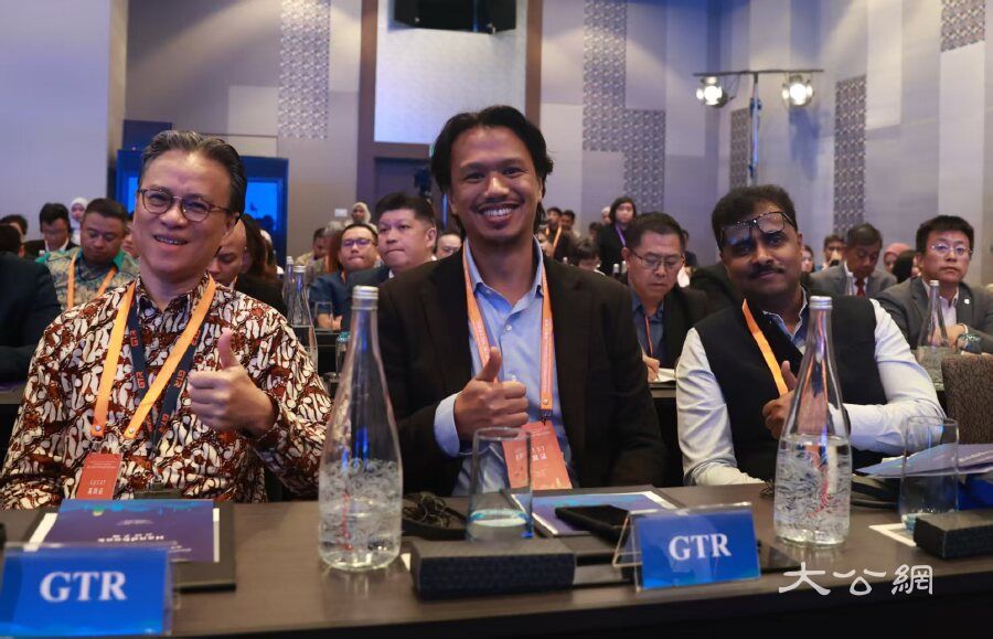 河南马来西亚同心书写“空中丝路”合作华彩乐章