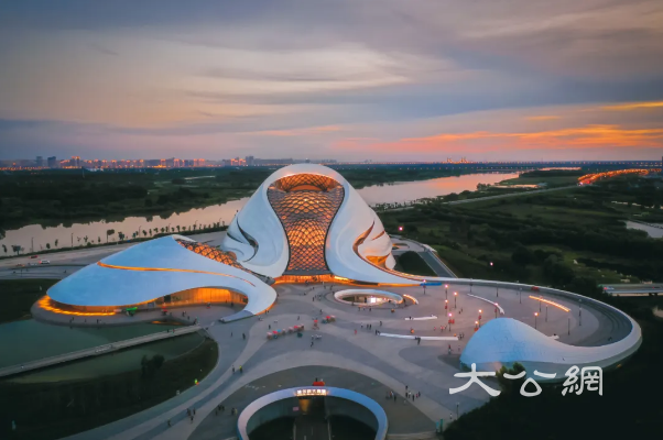 喜迎国庆 欢度中秋 | 开启“秋访冰城 见证山河”之旅⑤