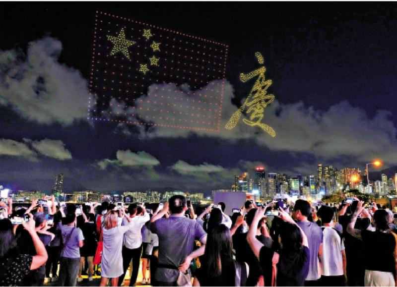 1200架无人机 闪耀湾仔海滨