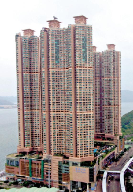 租客追加至3.26万 抢租蓝湾半岛