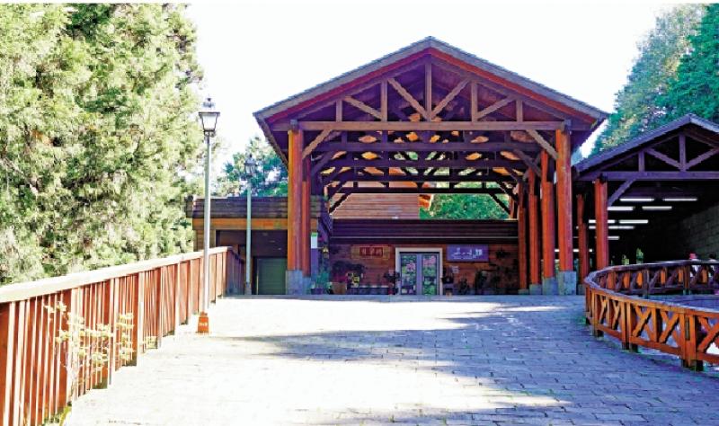 ﻿阿里山游客稀少 店舖门可罗雀