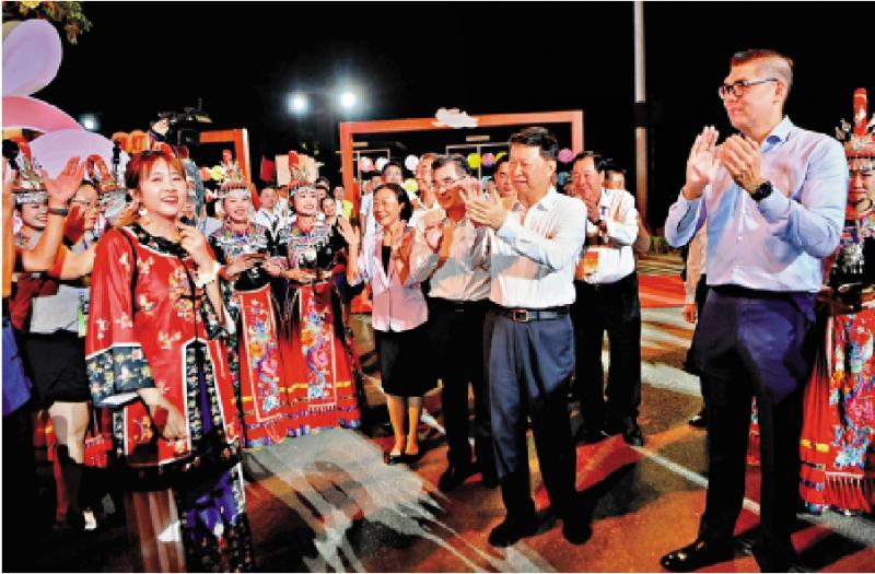 ﻿两岸同胞迎中秋 宋涛：坚决反对“台独”　守护“家”的完整