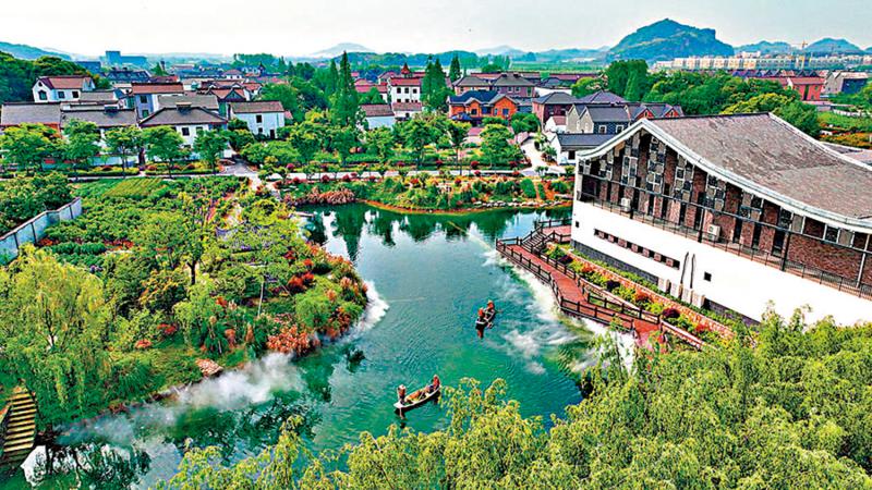 ﻿七日谈（广东篇）/东衡：子昂仲姬归去来\侯 军