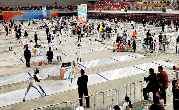 「菊城杯」擊劍公開賽落幕 千馀選手古都論劍 