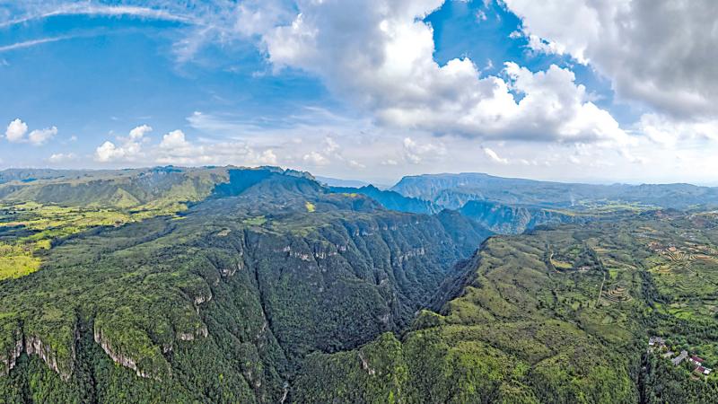 ﻿七日谈（澳门篇）/海明威的中国行\穆欣欣