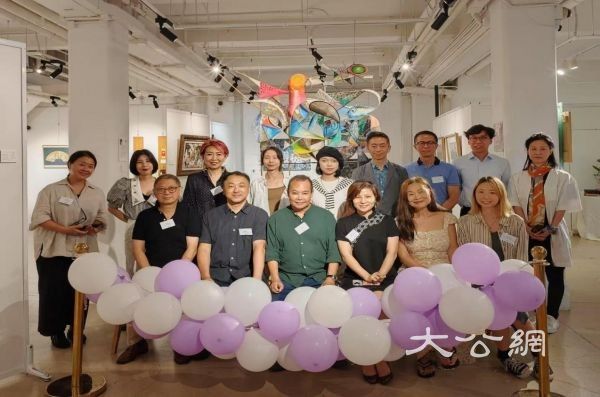 立足香港走向国际“艺．无识”展现青年艺术力量
