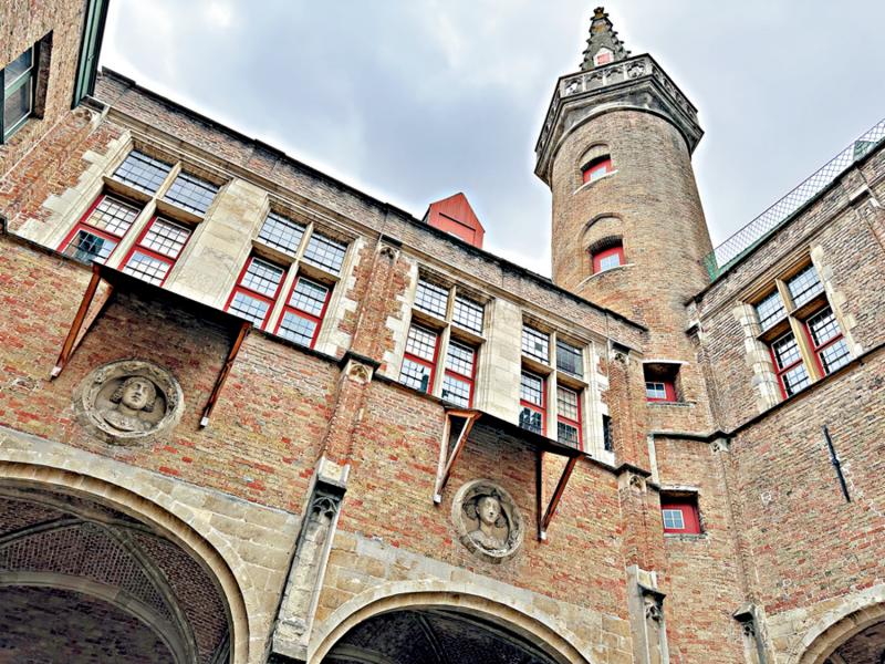 ﻿艺象尼德兰/美第奇家族的“布鲁日遗产”\王 加