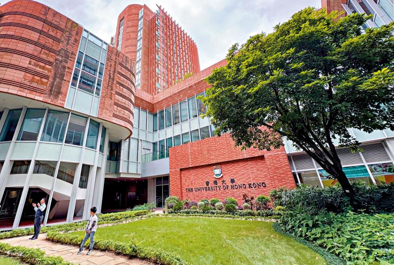 ﻿议事论事/栽桐引凤 香港承接人才回流\冼汉迪