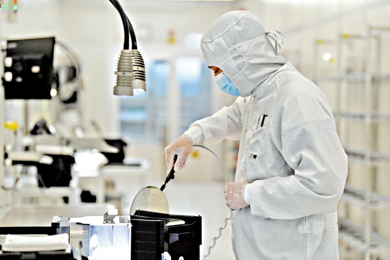 ﻿渊谋远略/中国芯企出海 做好四项部署\袁 渊