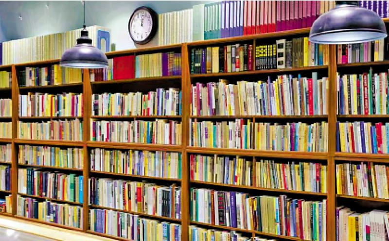 ﻿七日谈（广东篇）/旧书不厌百回读\侯 军