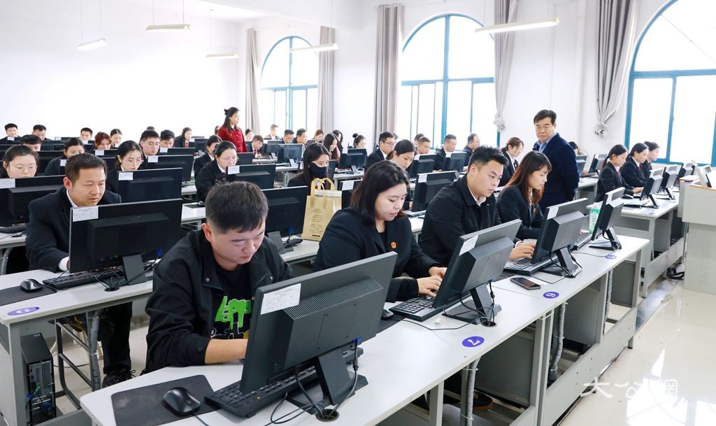 “以考促学”商丘市梁园区法院开展2025年第三季度聘用制书记员岗位技能测试