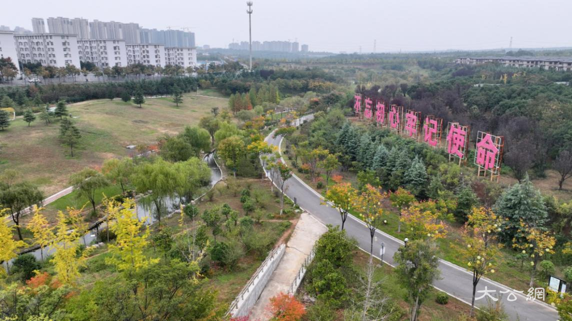洛阳市孟津区：秋景织锦如画 生态宜居成色足