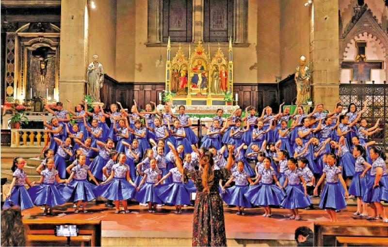 ﻿艺坛动静/圣士提反书院附小合唱团 首支港队荣获“大卫金奖”