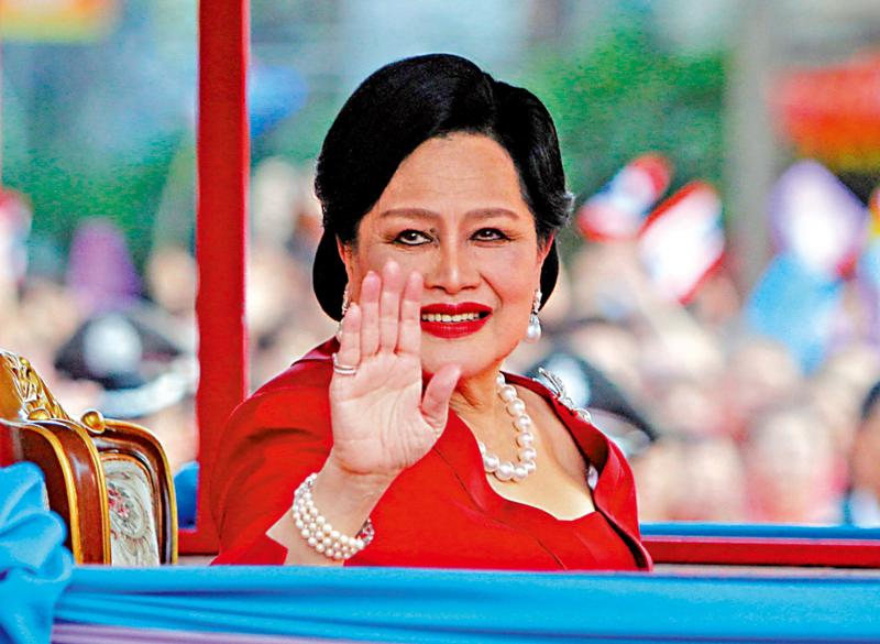 ﻿泰国王太后诗丽吉逝世 享年93岁