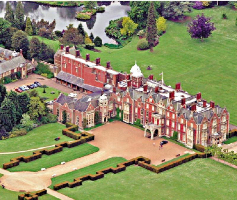 安德鲁或明年搬家 免圣诞聚会尴尬