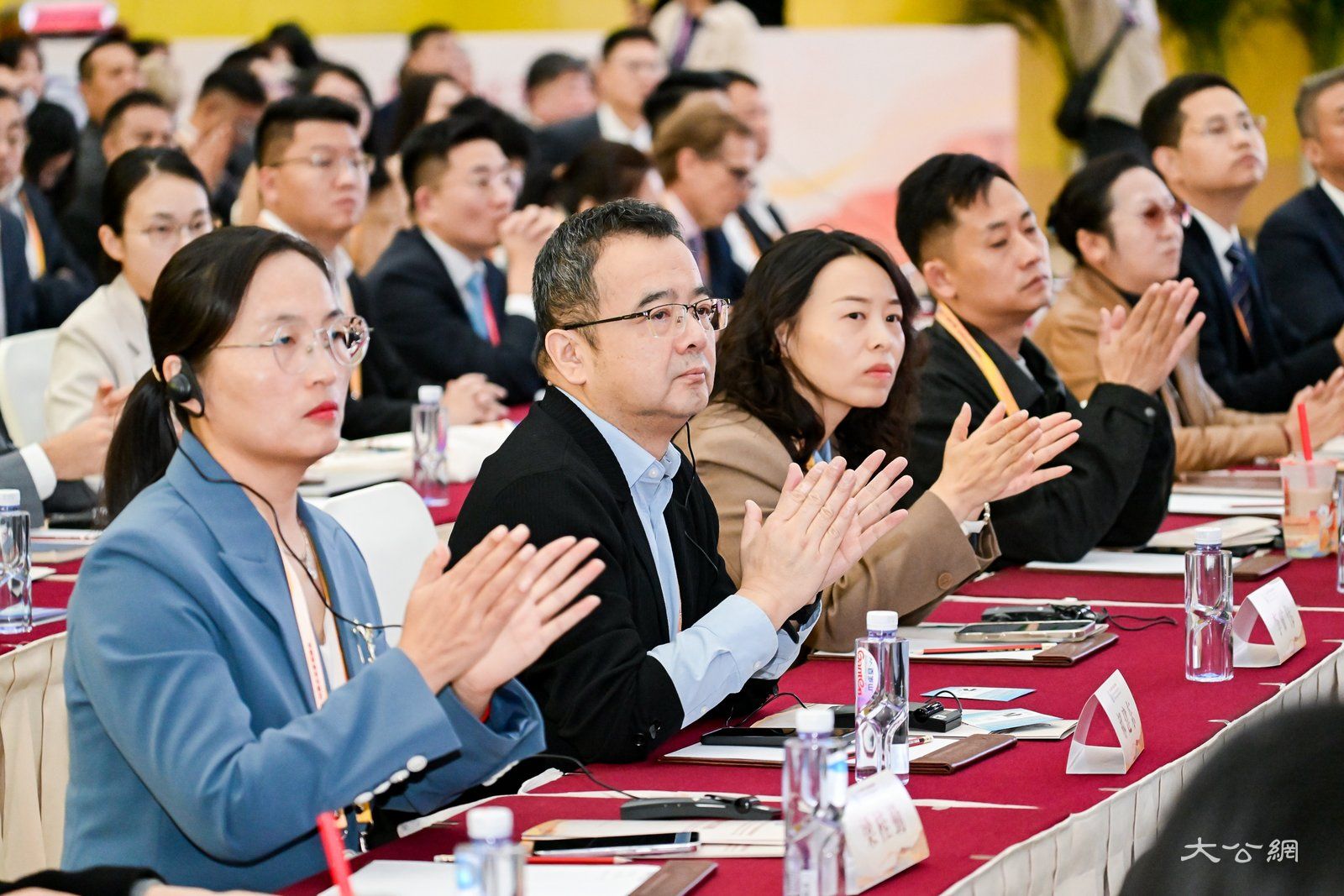 《中国—拉美和加勒比工商界合作郑州倡议》发布