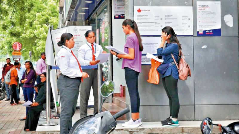 加拿大收紧留学生签证 对印度拒签率飙升