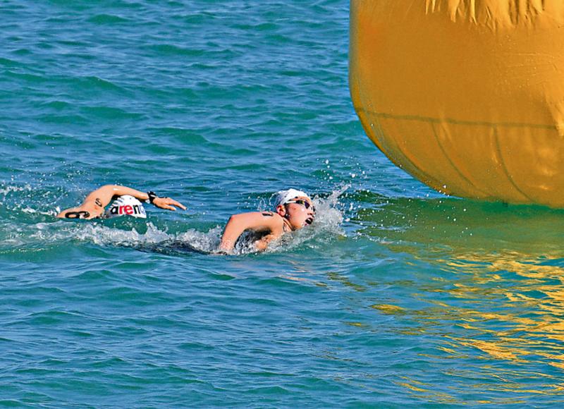 柳雅欣马拉松游泳封后