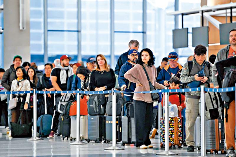 美政府停摆时长破纪录 航空业大乱