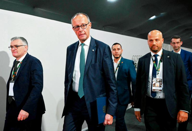 德国执政联盟上台半年深陷危机