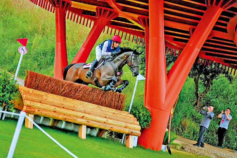 马术三项赛越野赛 港队未能晋级