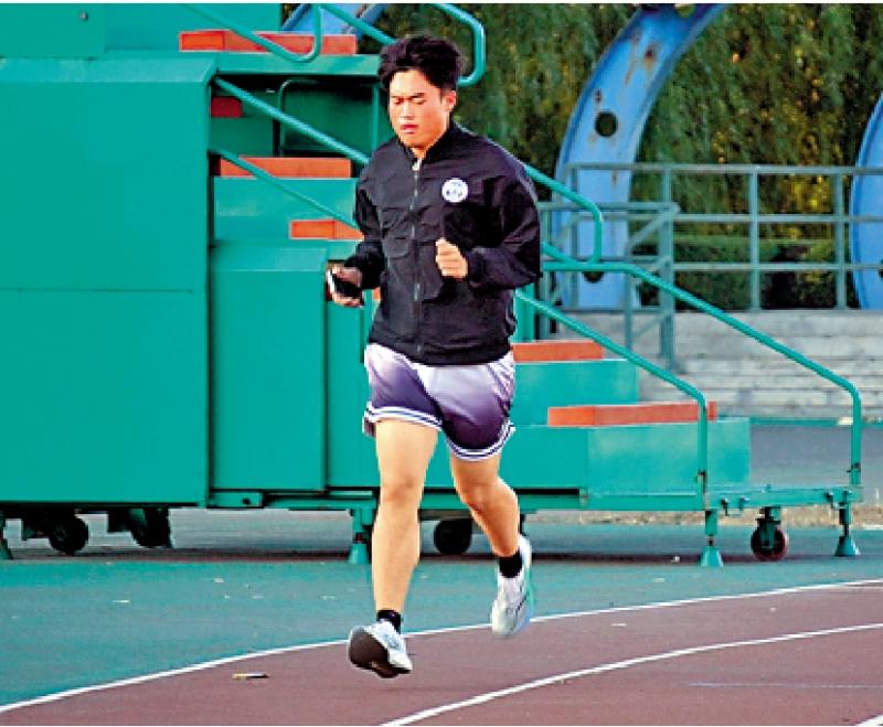 学生感言：校园跑是体质提升“助推器”