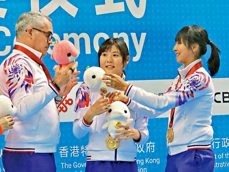 曾萌退意终坚持留下 梁颖仪：如今一切都值得