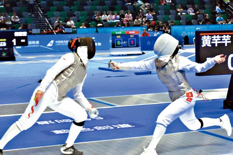 不敌亚运金牌得主 关渝澄女花剑无缘4强