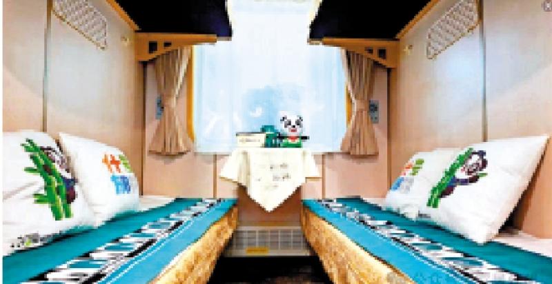 ﻿特色专列/列车变身“移动乐园” 长途旅行不再枯燥