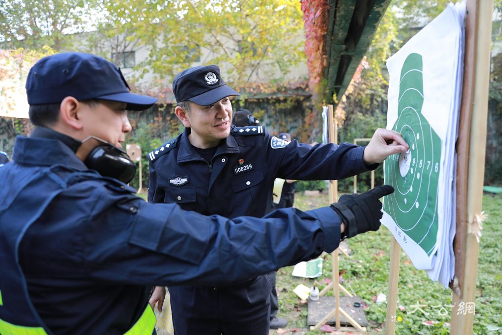 郑州公安机关开展全警实战大练兵活动——沙场点兵 锻造“铁军”