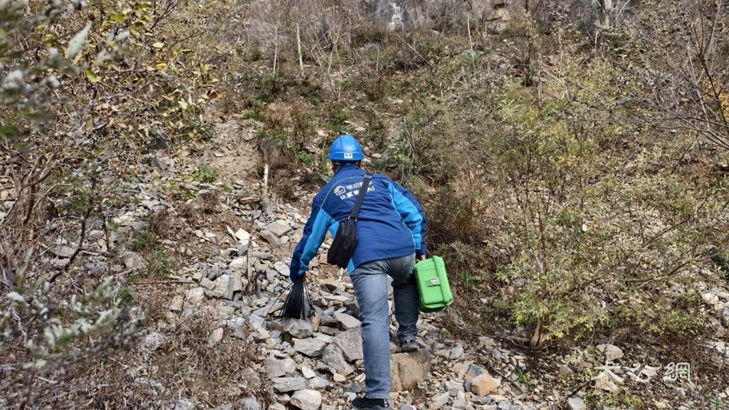 有呼必应 “移”路随行 | 12年绕地球3圈半，他为深山架起“信息天路”