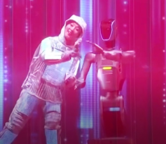 全运会闭幕式上演海上机器人奇幻共舞 彰显中国高端制造硬实力