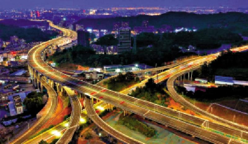 ﻿白云机场新高速通车 来往城区仅需半小时