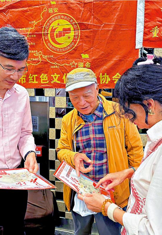 选举关我事!/重走长征路港人 回港投票尽公民责任