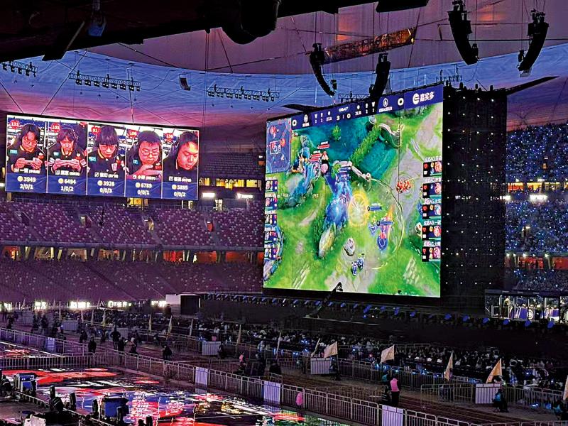 ﻿话你知/鸟巢巨屏 提升观赛体验