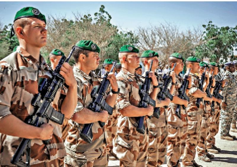 ﻿法国拟明年起恢复志愿兵役制