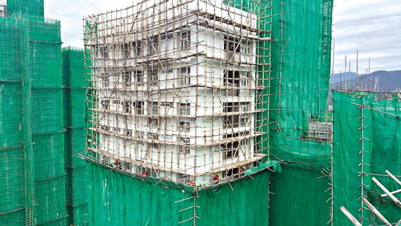 ﻿穗禾苑逐步拆除九大厦棚网及塑胶板