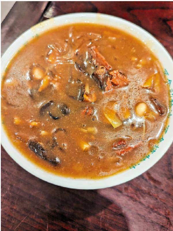 ﻿缤纷华夏/郑州早餐与胡辣汤\方晓岚