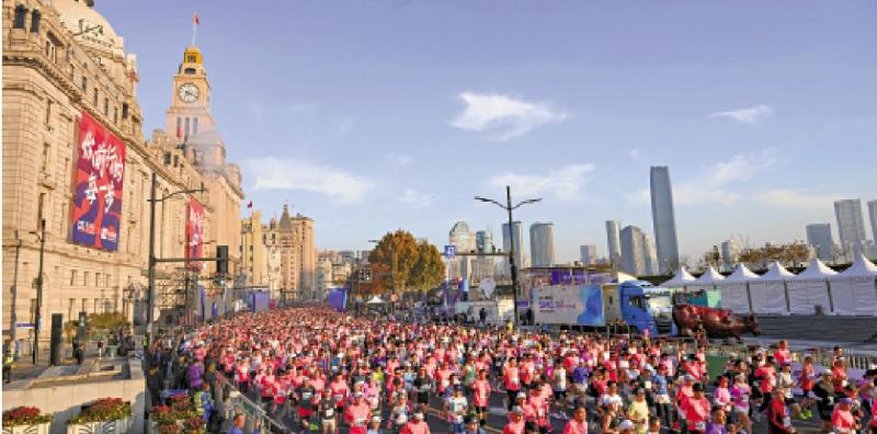 ﻿2025上海马拉松 2.3万人参与